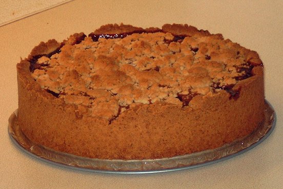 sauerkirschkruemeltorte